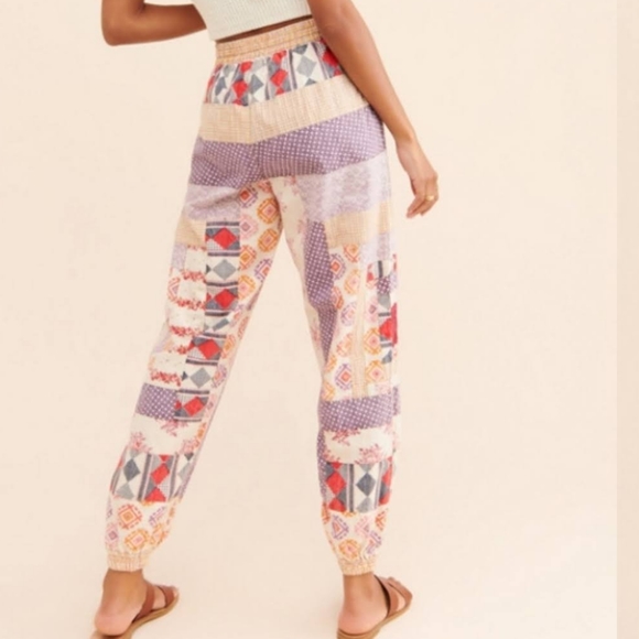 🆕 Urban Outfitters Kimchi Blue Patchwork Summit TRK Pants Small - Picture 3 of 16